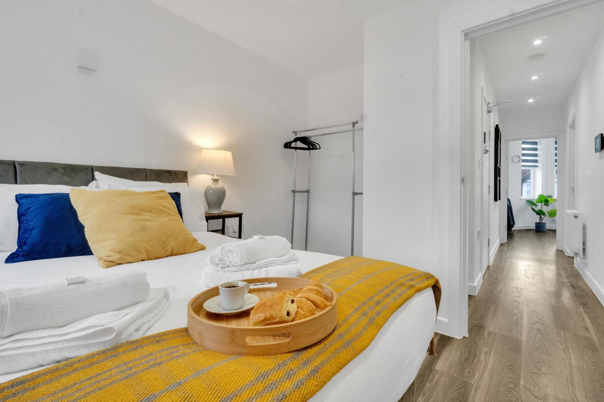 Homely North London Apartments Hendon The Hyde Bagian luar foto
