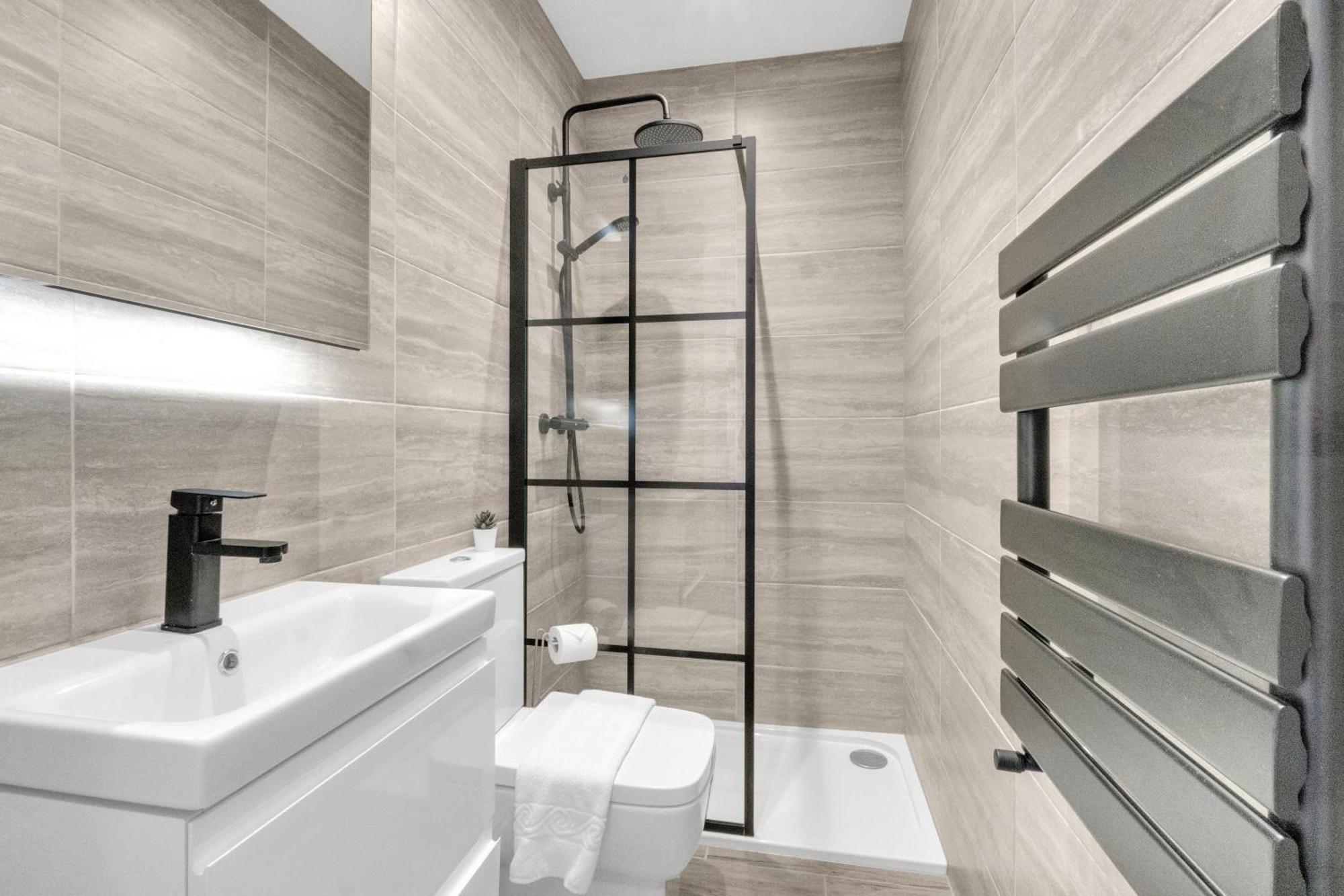 Homely North London Apartments Hendon The Hyde Bagian luar foto