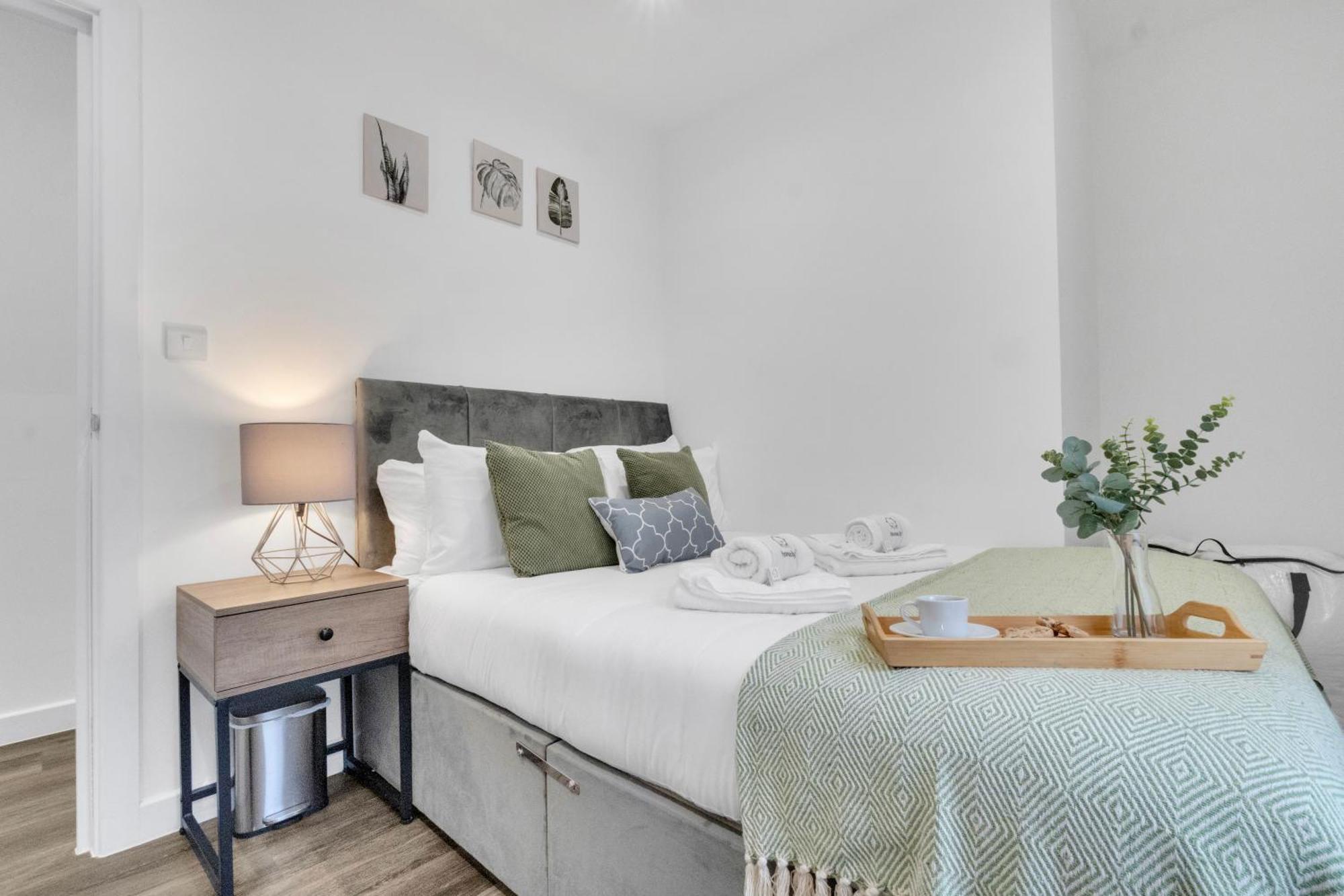 Homely North London Apartments Hendon The Hyde Bagian luar foto