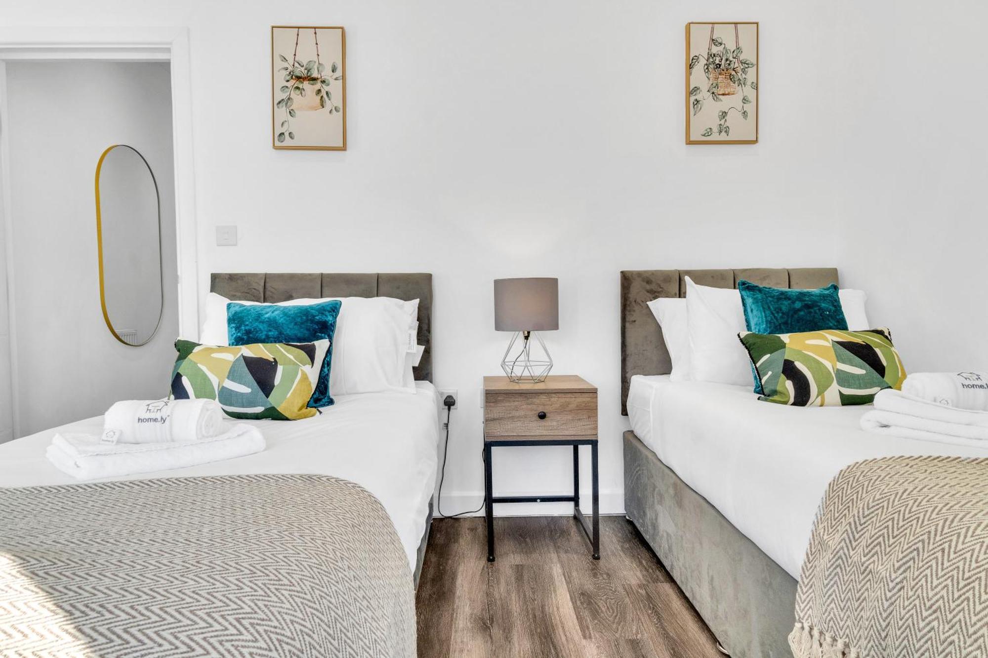 Homely North London Apartments Hendon The Hyde Bagian luar foto