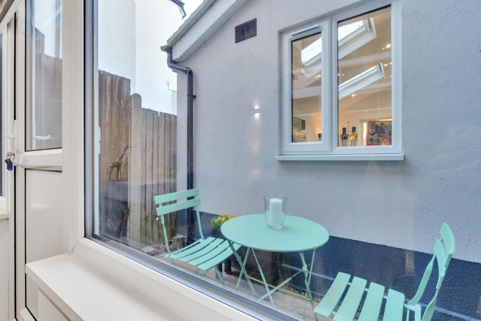 Homely North London Apartments Hendon The Hyde Bagian luar foto