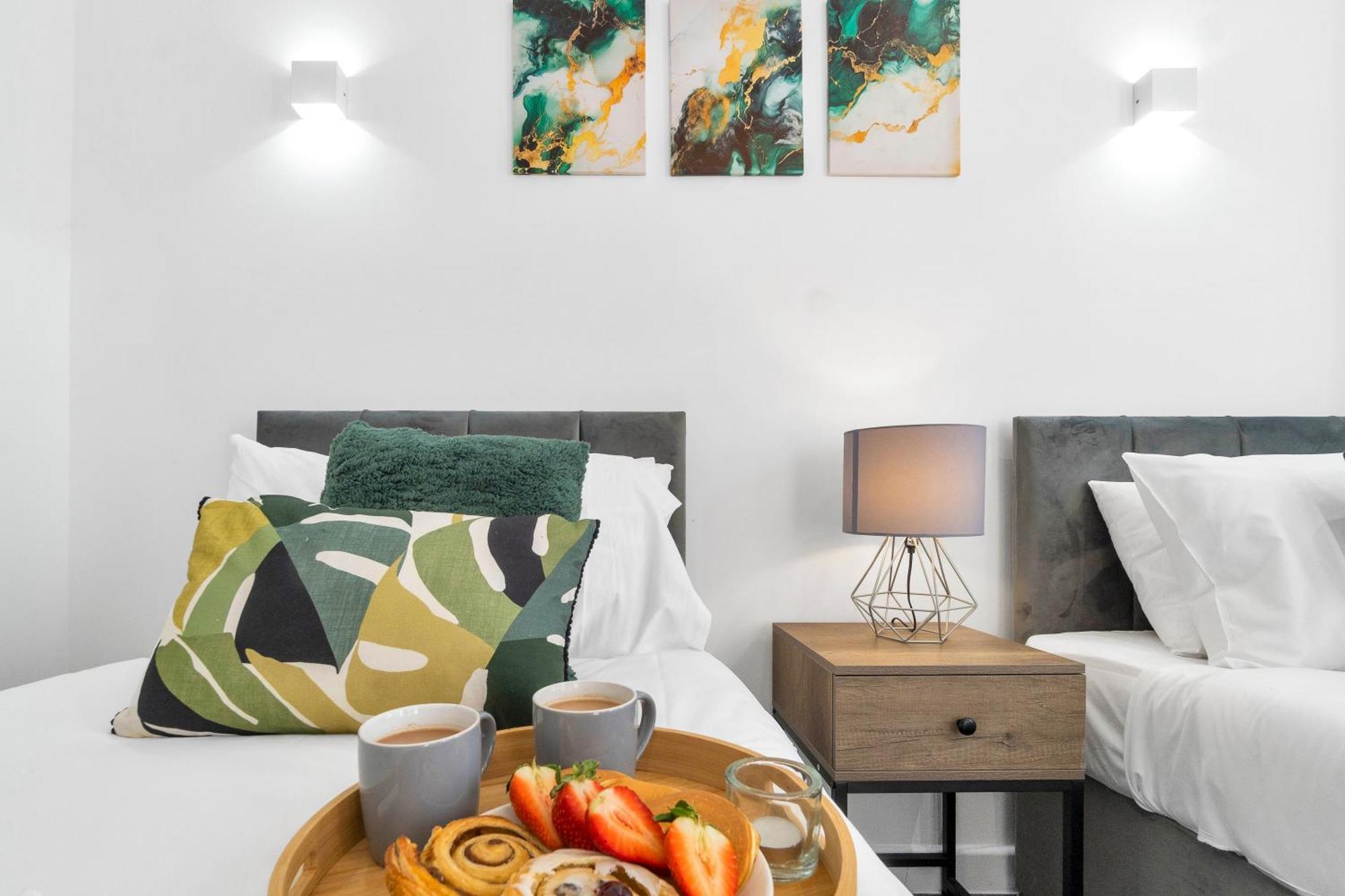 Homely North London Apartments Hendon The Hyde Bagian luar foto