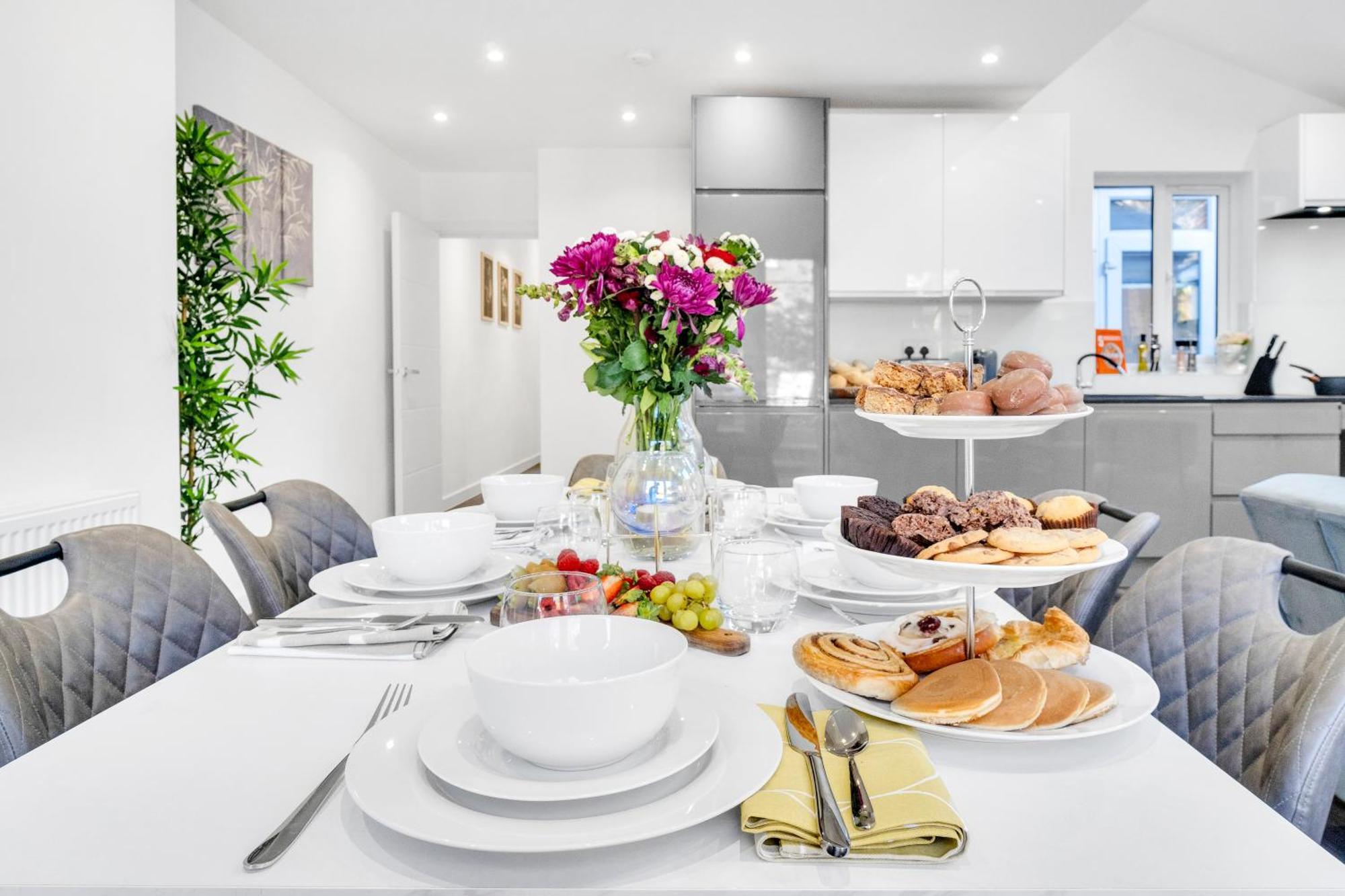 Homely North London Apartments Hendon The Hyde Bagian luar foto