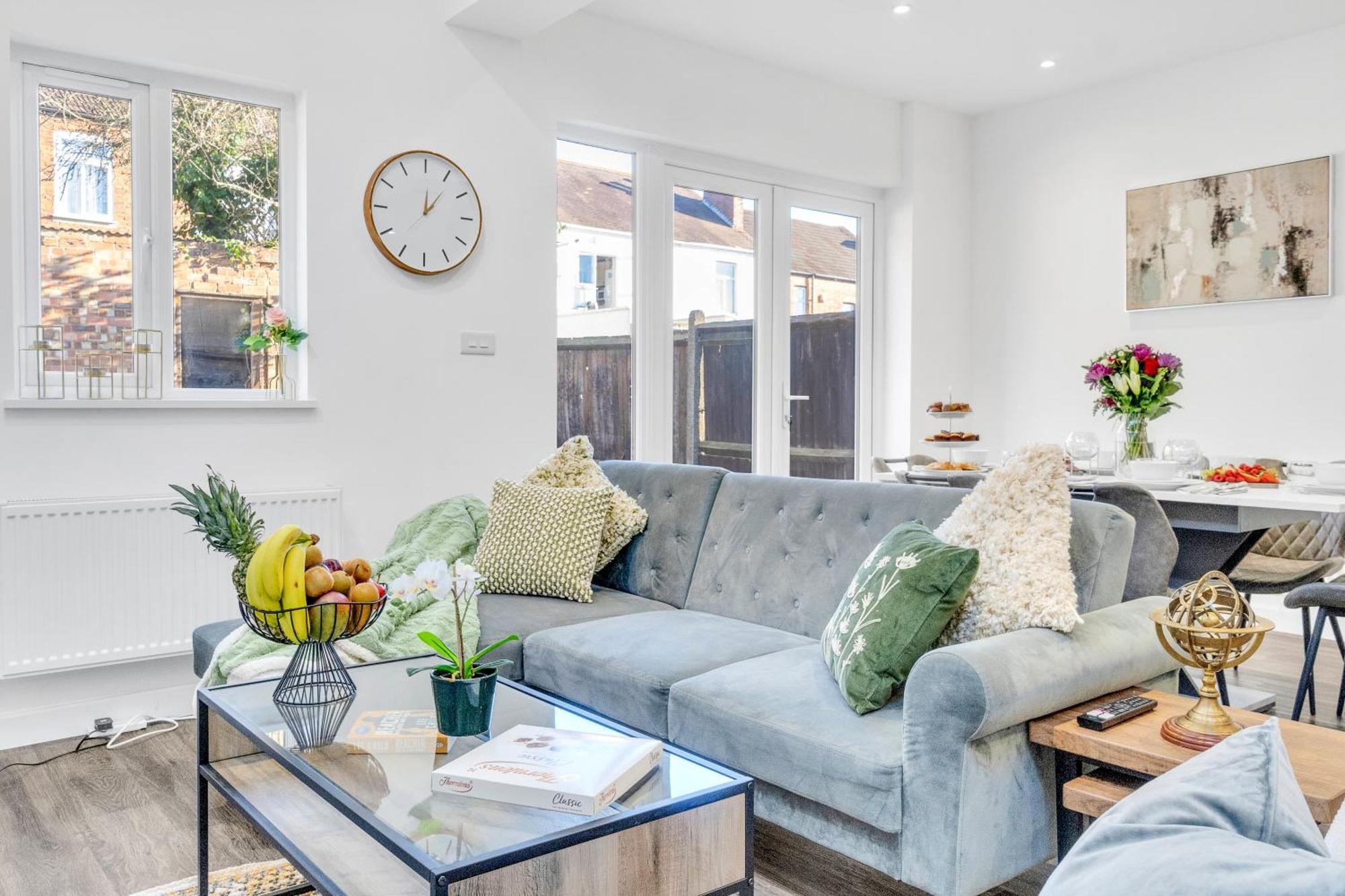 Homely North London Apartments Hendon The Hyde Bagian luar foto