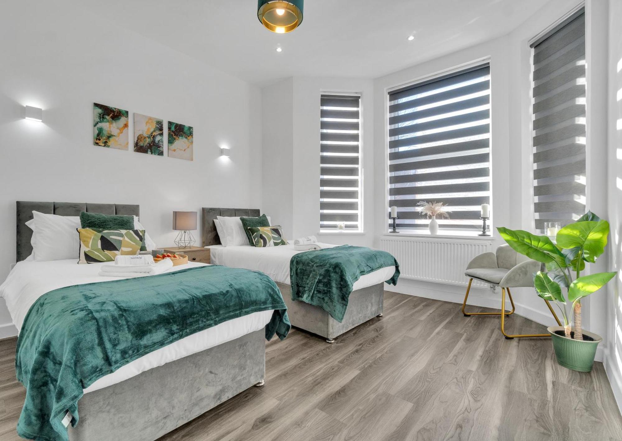 Homely North London Apartments Hendon The Hyde Bagian luar foto